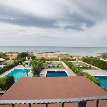 Villa Suri, Luxury Seafront Villa Ayia Napa Bagian luar foto
