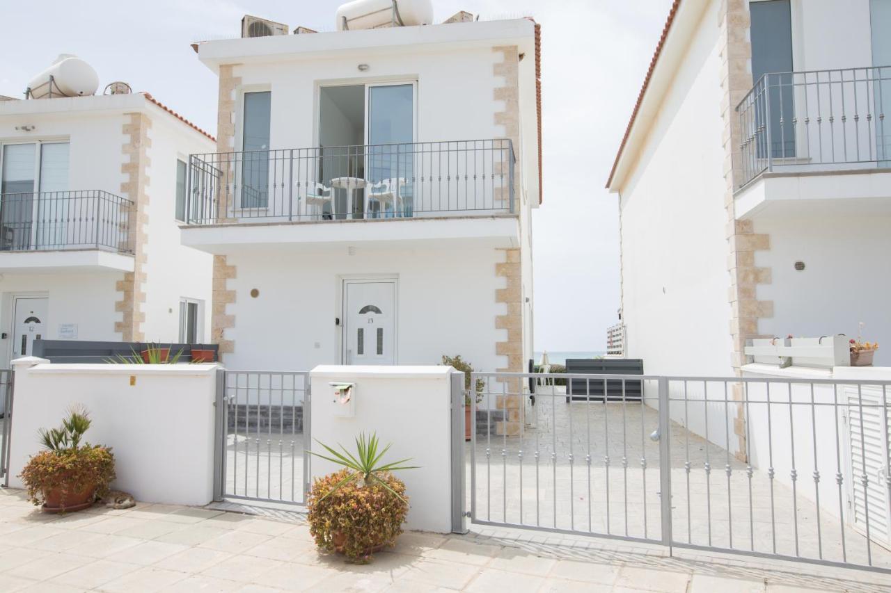 Villa Suri, Luxury Seafront Villa Ayia Napa Bagian luar foto
