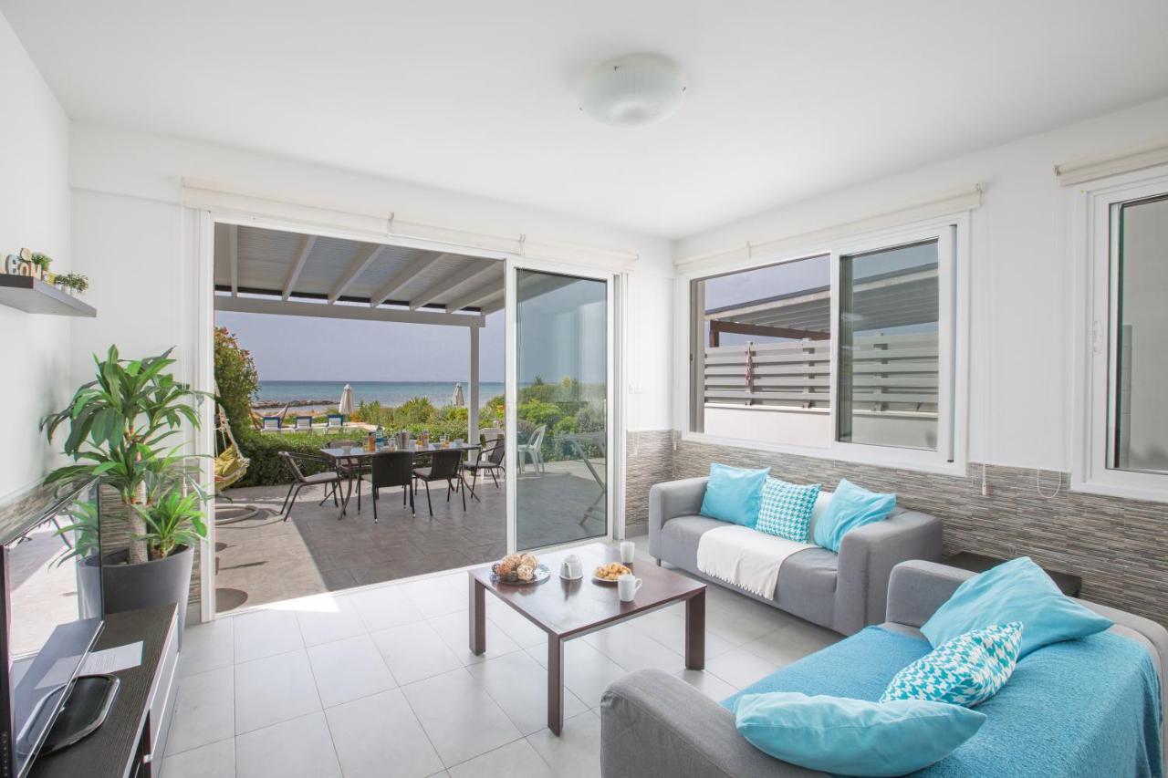 Villa Suri, Luxury Seafront Villa Ayia Napa Bagian luar foto