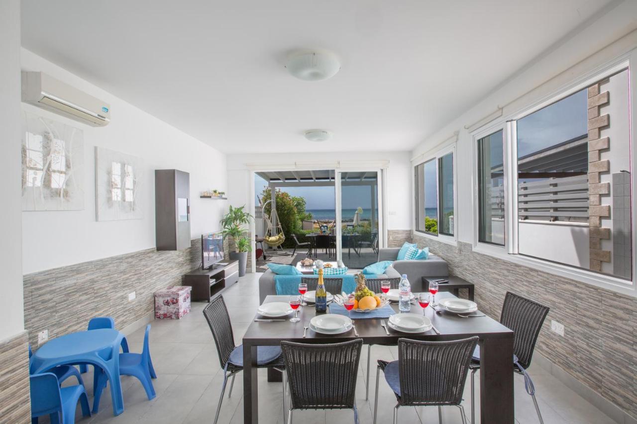Villa Suri, Luxury Seafront Villa Ayia Napa Bagian luar foto